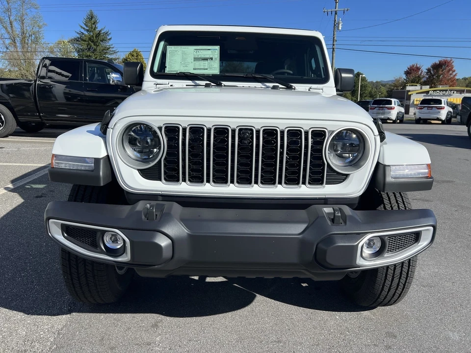 2026 Jeep JL Wrangler - Image 5 of 21