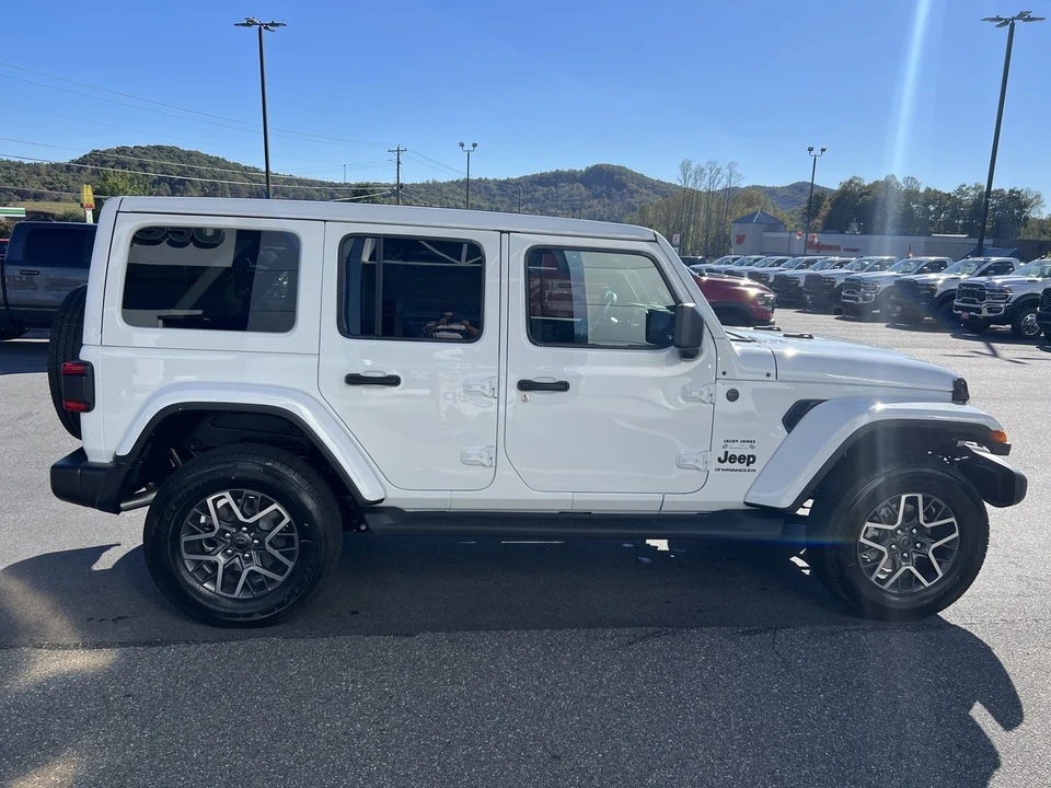 2026 Jeep JL Wrangler - Image 4 of 21