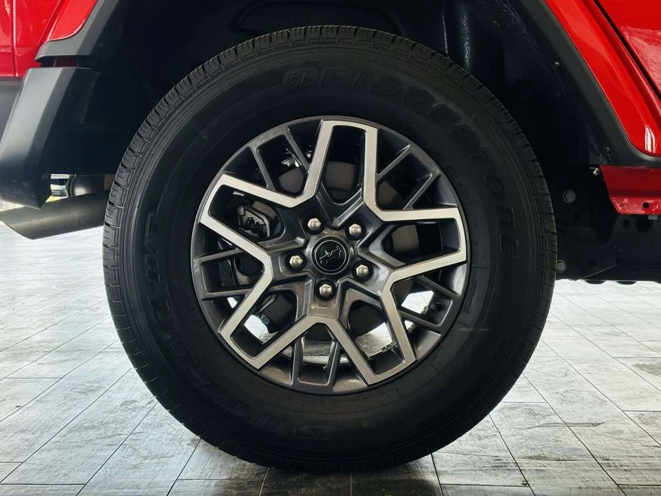 2026 Jeep JL Wrangler - Image 28 of 31
