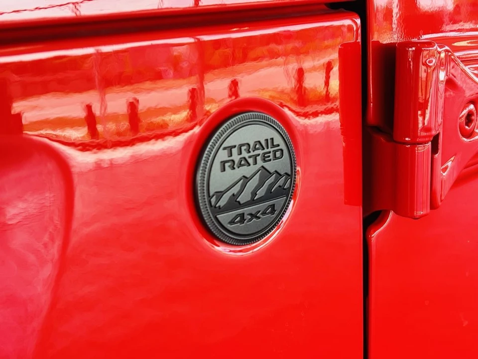 2026 Jeep JL Wrangler - Image 18 of 31