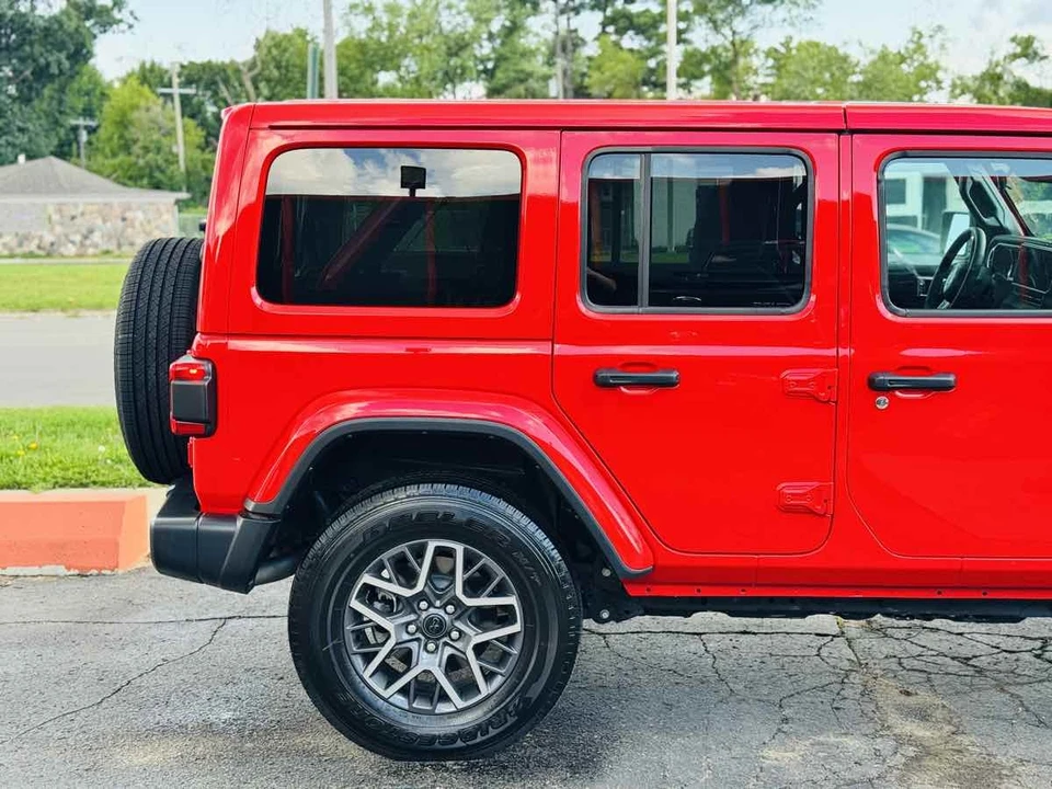 2026 Jeep Wrangler - Image 5 of 25