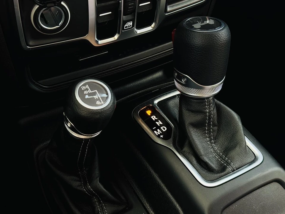 2026 Jeep Wrangler - Image 22 of 25