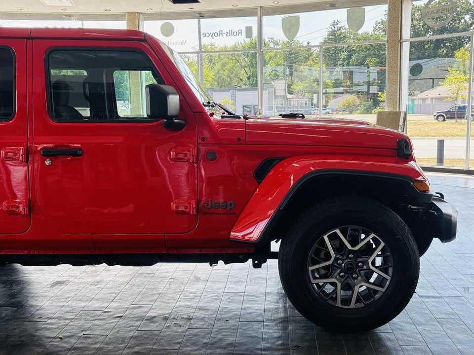 2026 Jeep JL Wrangler - Image 6 of 31
