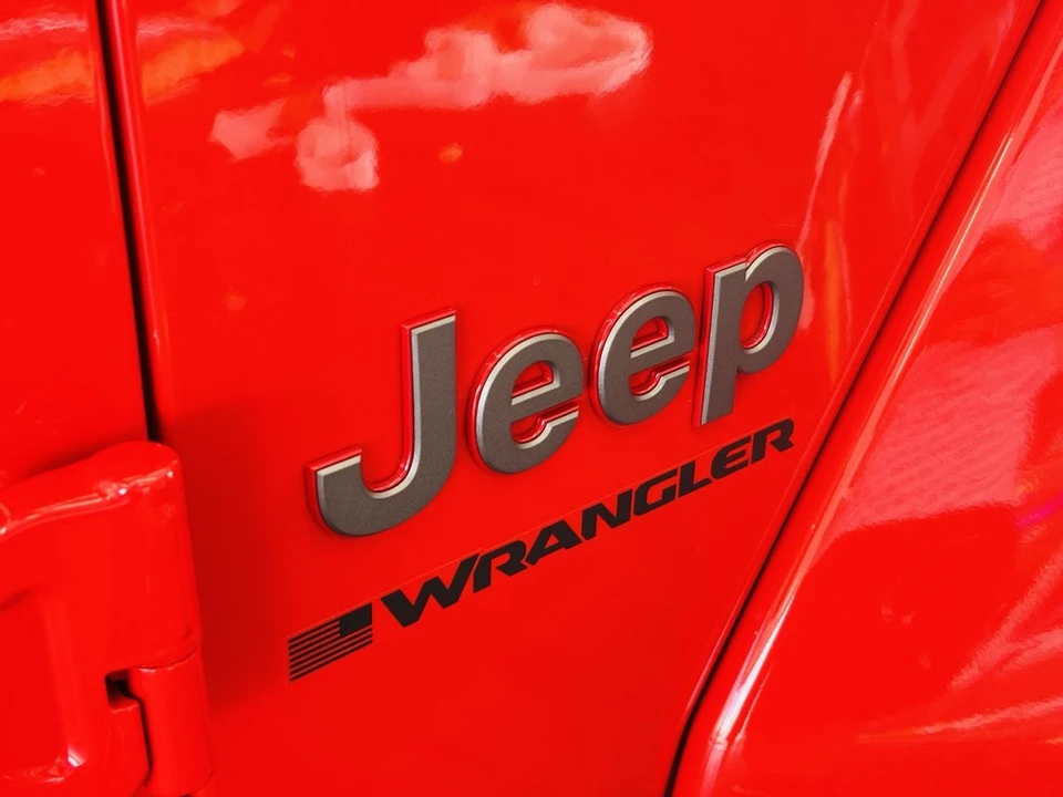 2026 Jeep JL Wrangler - Image 7 of 31