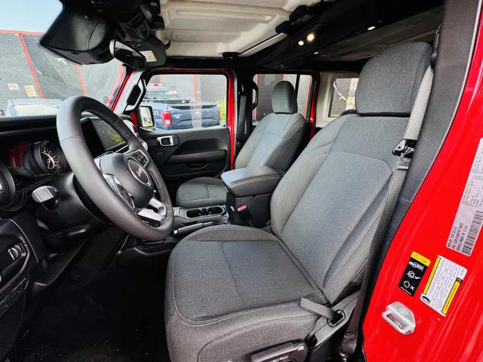 2026 Jeep Wrangler - Image 13 of 25