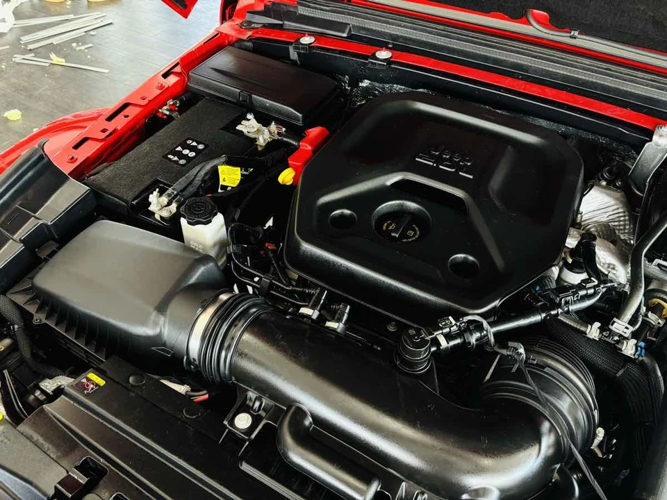 2026 Jeep JL Wrangler - Image 23 of 31