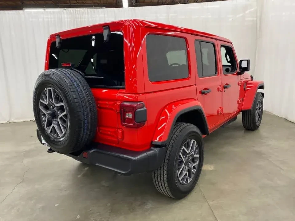 2026 Jeep JL Wrangler - Image 4 of 20