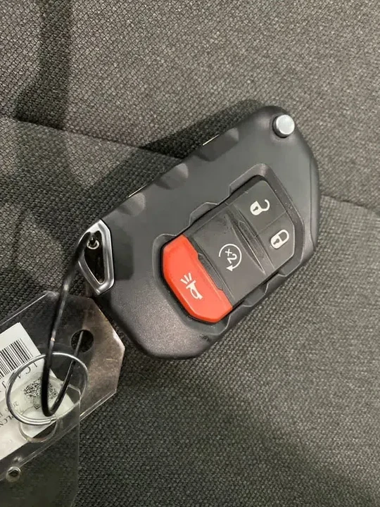 2026 Jeep JL Wrangler - Image 14 of 20