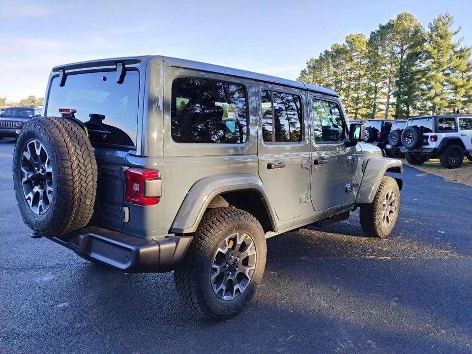 2026 Jeep JL Wrangler - Image 5 of 12