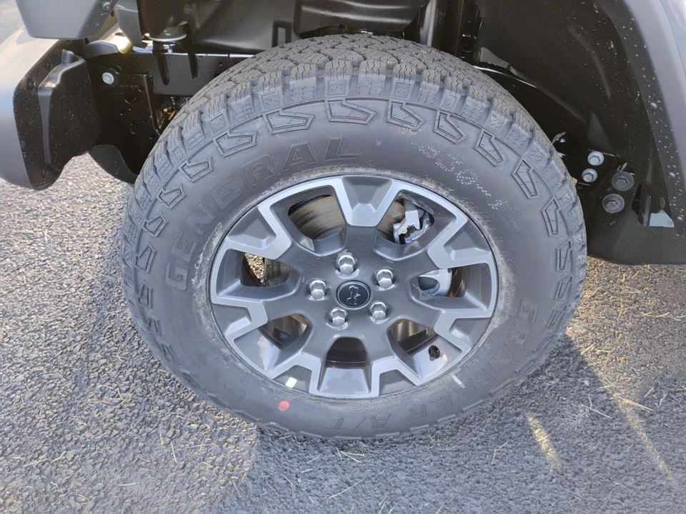 2026 Jeep JL Wrangler - Image 9 of 12