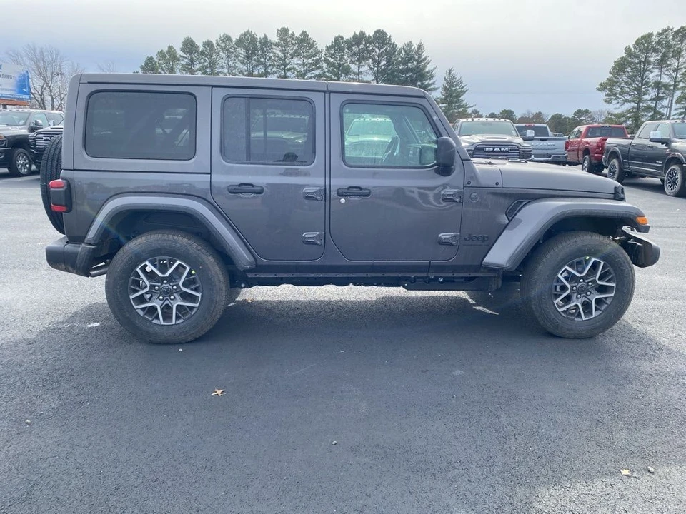 2026 Jeep JL Wrangler - Image 4 of 12