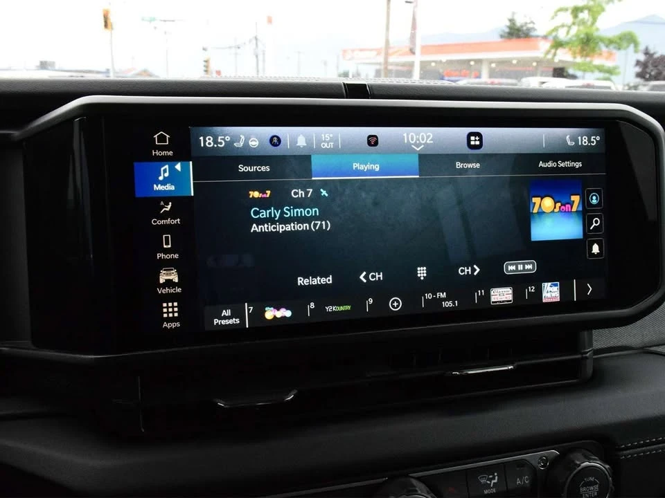 2026 Jeep JL Wrangler - Image 14 of 20