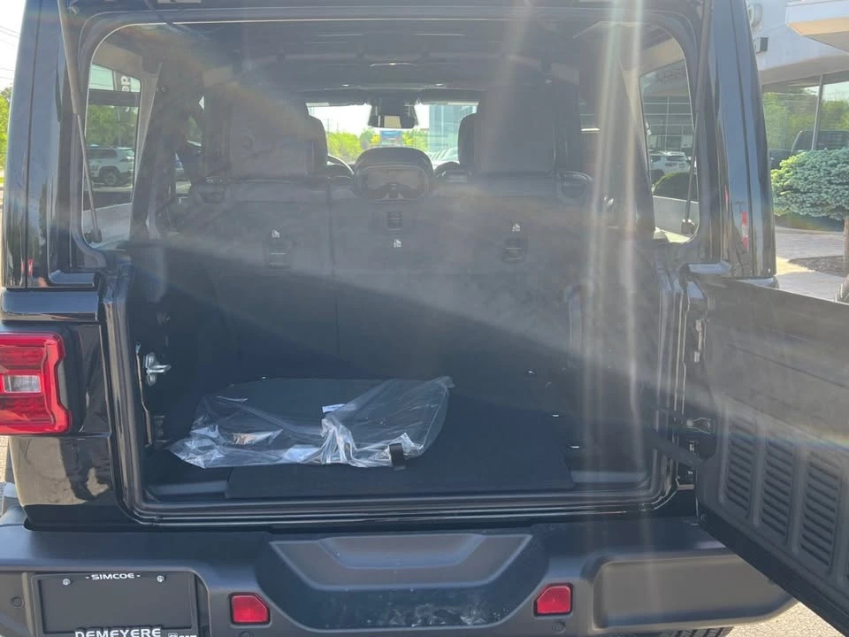 2026 Jeep JL Wrangler - Image 12 of 20