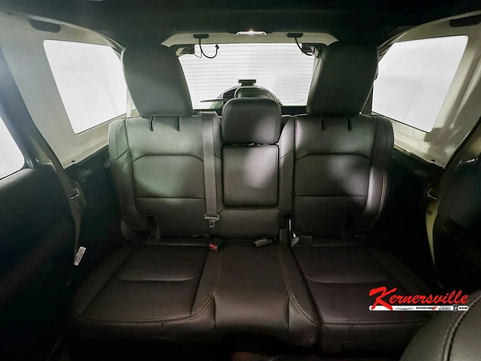 2026 Jeep JL Wrangler - Image 10 of 12