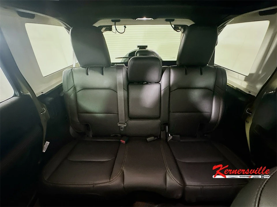 2026 Jeep JL Wrangler - Image 10 of 21