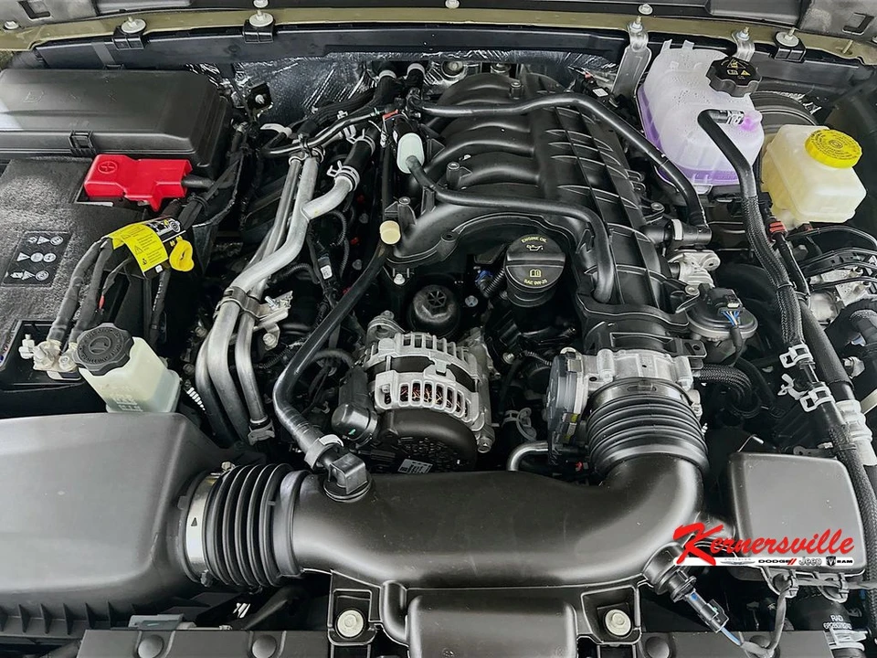 2026 Jeep JL Wrangler - Image 18 of 21