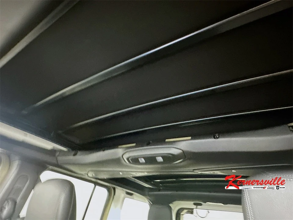 2026 Jeep JL Wrangler - Image 14 of 21