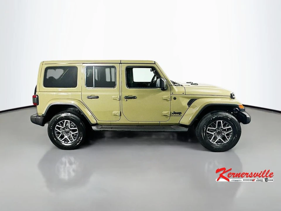 2026 Jeep JL Wrangler - Image 8 of 12