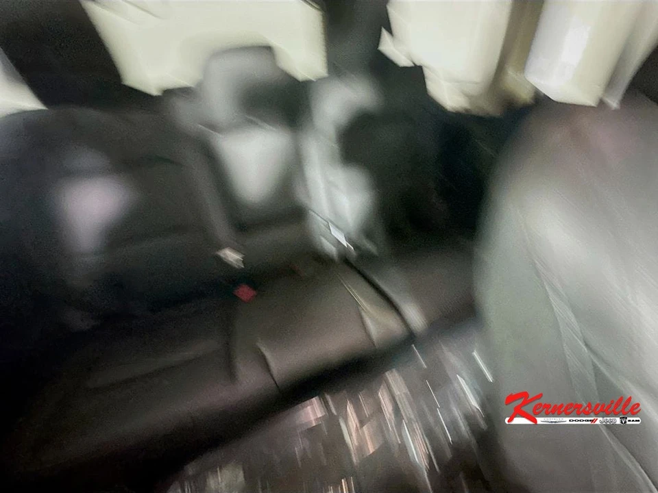 2026 Jeep JL Wrangler - Image 10 of 12