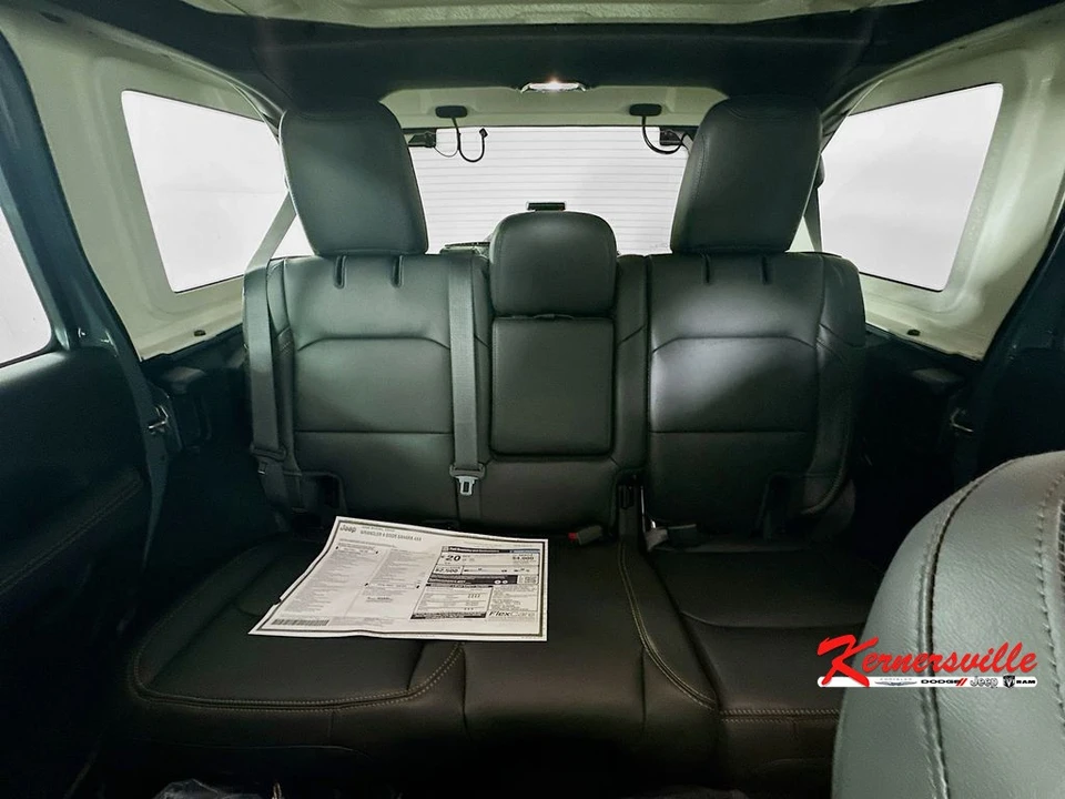 2026 Jeep JL Wrangler - Image 10 of 12