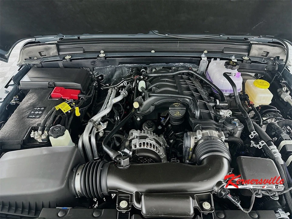 2026 Jeep JL Wrangler - Image 17 of 20