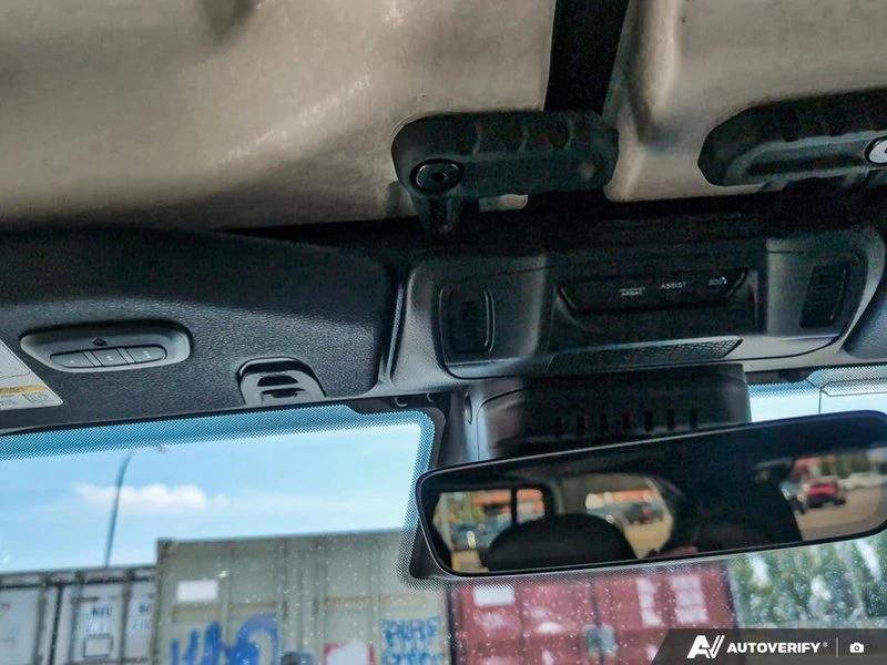 2026 Jeep JL Wrangler - Image 17 of 20