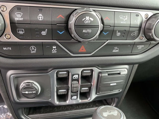 2026 Jeep JL Wrangler - Image 9 of 15