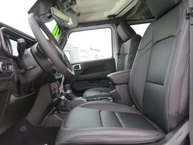 2026 Jeep JL Wrangler - Image 14 of 20