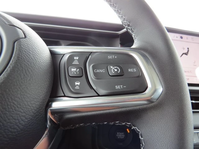 2026 Jeep JL Wrangler - Image 19 of 20