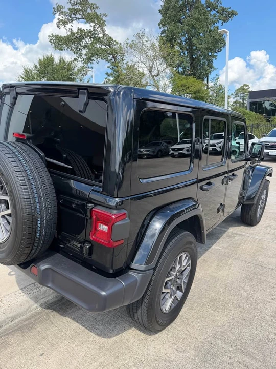 2026 Jeep JL Wrangler - Image 3 of 9