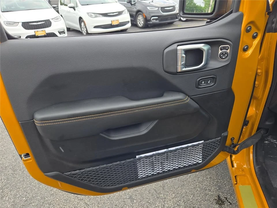 2026 Jeep JL Wrangler - Image 11 of 20