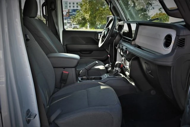 2026 Jeep JL Wrangler - Image 10 of 16