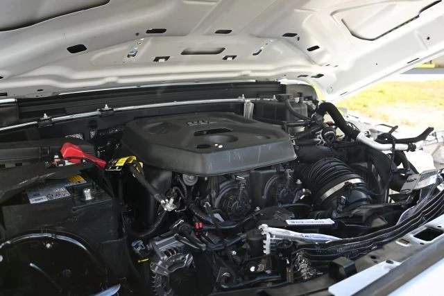 2026 Jeep JL Wrangler - Image 15 of 16