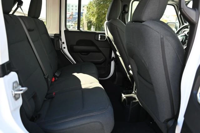 2026 Jeep JL Wrangler - Image 14 of 16