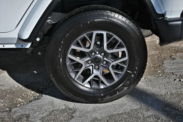 2026 Jeep JL Wrangler - Image 8 of 16