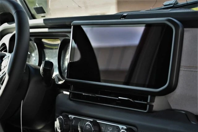 2026 Jeep JL Wrangler - Image 12 of 16
