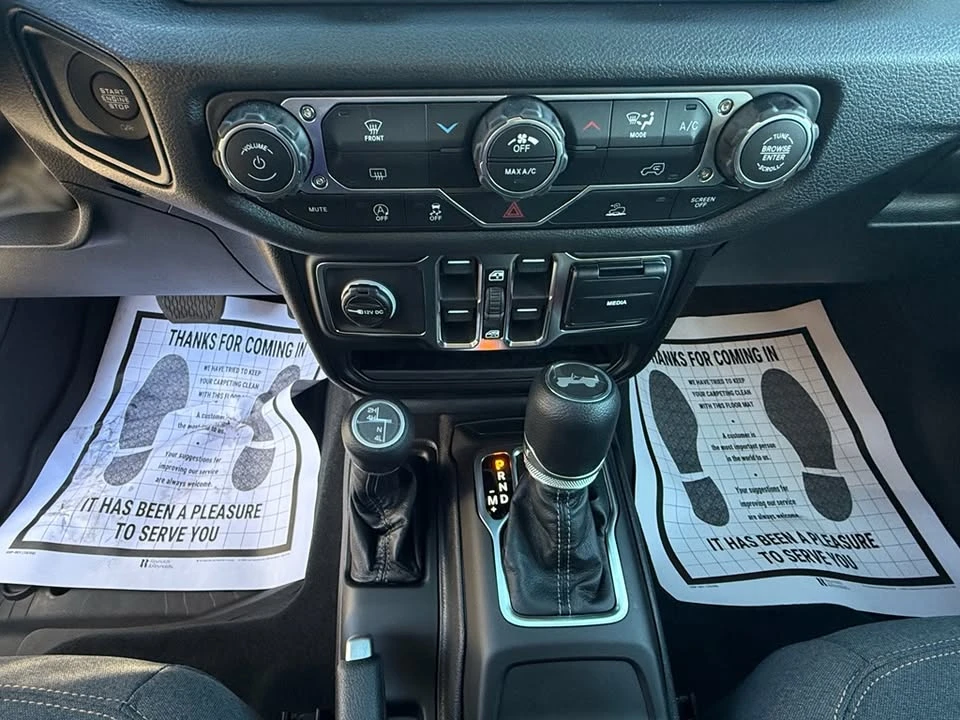 2026 Jeep JL Wrangler - Image 13 of 19