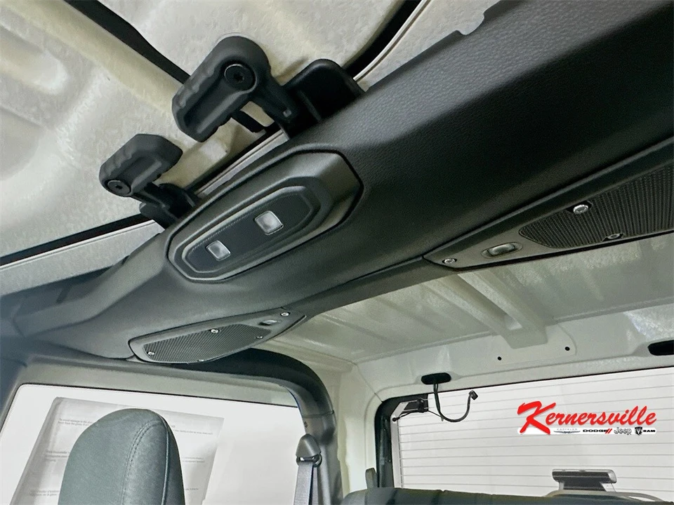 2026 Jeep JL Wrangler - Image 14 of 21
