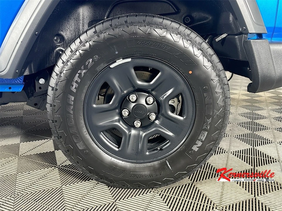 2026 Jeep JL Wrangler - Image 17 of 21