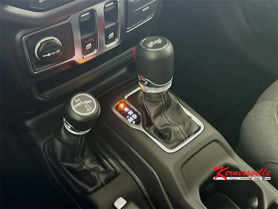 2026 Jeep JL Wrangler - Image 12 of 21