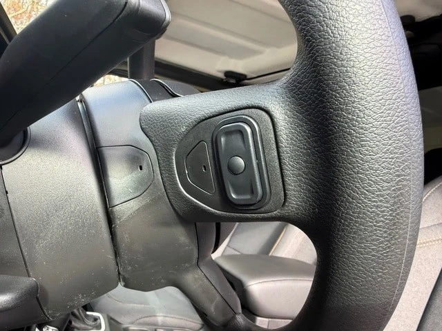 2026 Jeep JL Wrangler - Image 14 of 30