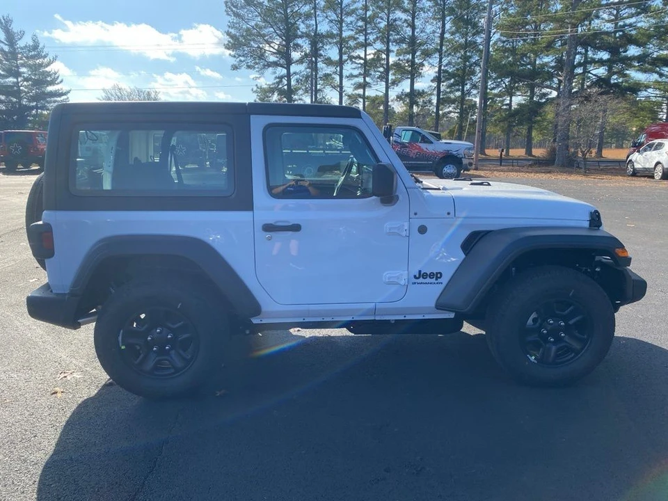 2026 Jeep JL Wrangler - Image 4 of 12