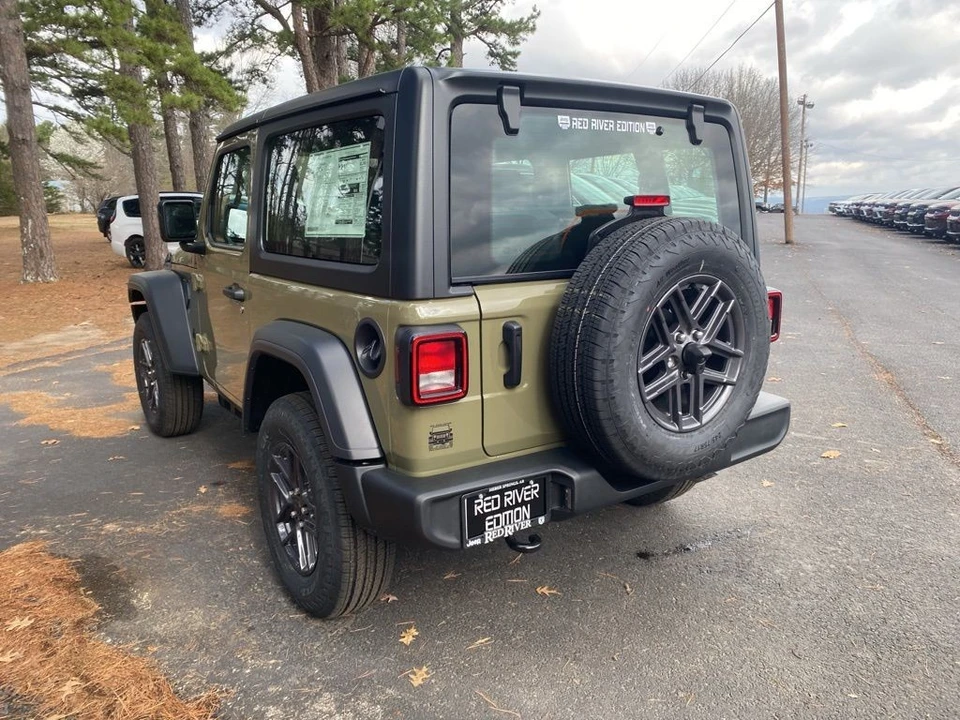 2026 Jeep JL Wrangler - Image 7 of 12