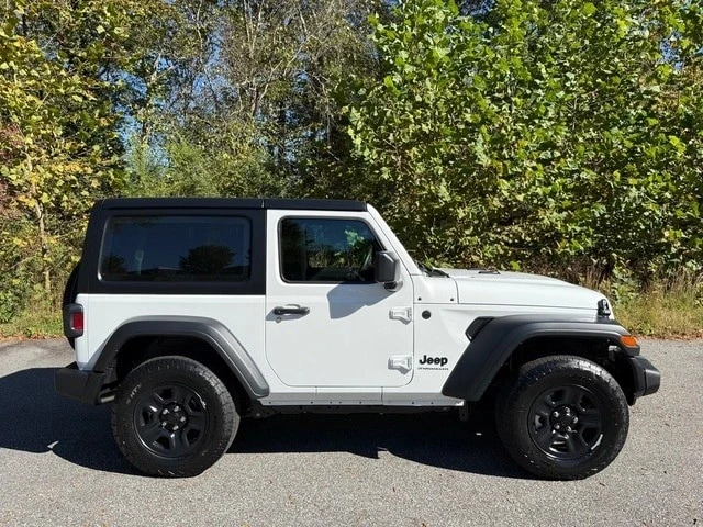 2026 Jeep JL Wrangler - Image 6 of 21