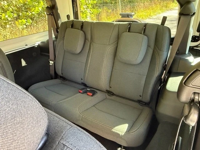 2026 Jeep JL Wrangler - Image 15 of 21