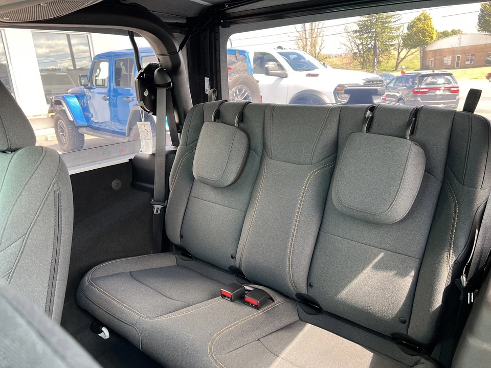 2026 Jeep JL Wrangler - Image 10 of 21