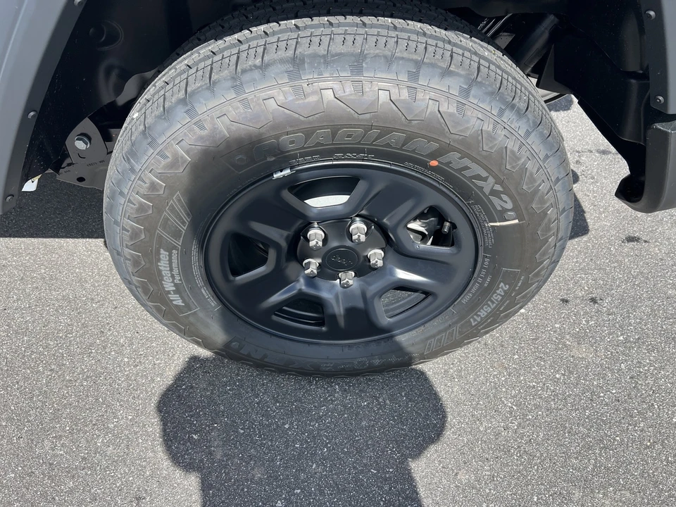2026 Jeep JL Wrangler - Image 9 of 21