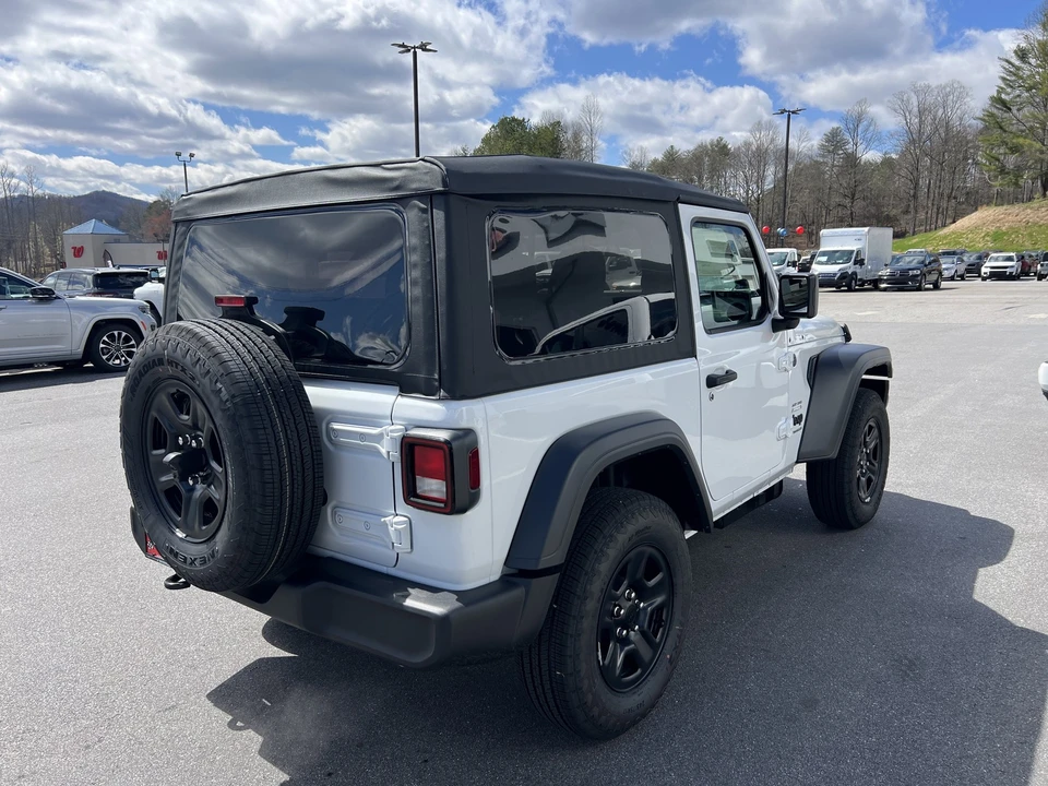 2026 Jeep JL Wrangler - Image 3 of 21