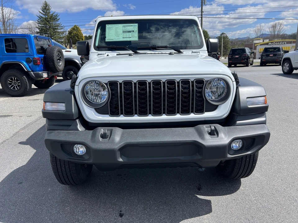 2026 Jeep JL Wrangler - Image 5 of 21