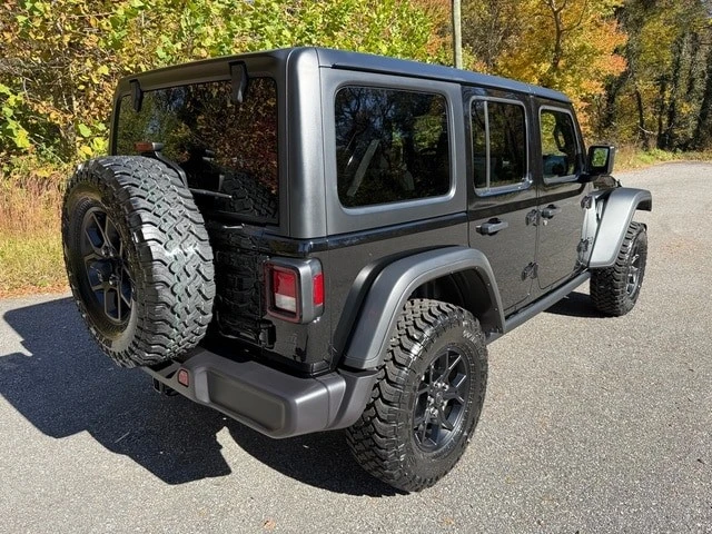 2026 Jeep JL Wrangler - Image 7 of 21